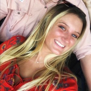 Meet your Posher, Madison